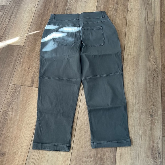 New Spanx Stretch Twill Straight-leg pants. Petite 1X. Hazy Blue Grey. - Picture 8 of 11